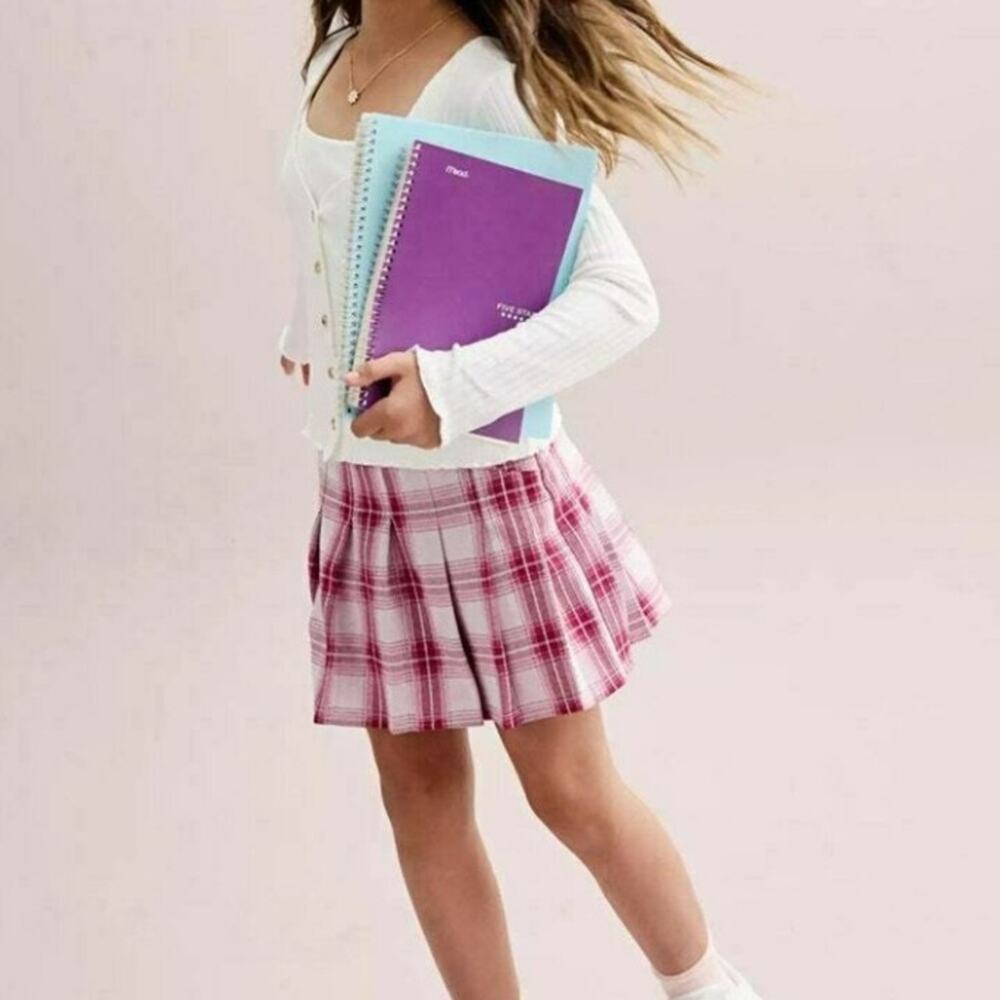SO adaptive Girls Pink and White Pleated Skirt with built in white shorts size 8